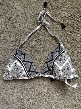 New Lablanca Black & White Paisley Triangle Bikini Top Tassles Gold Accent 10